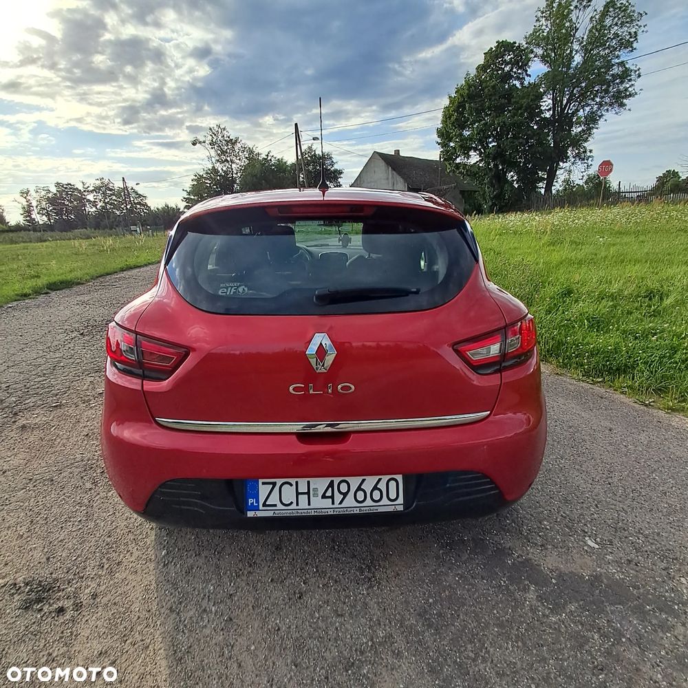 Renault Clio - 10