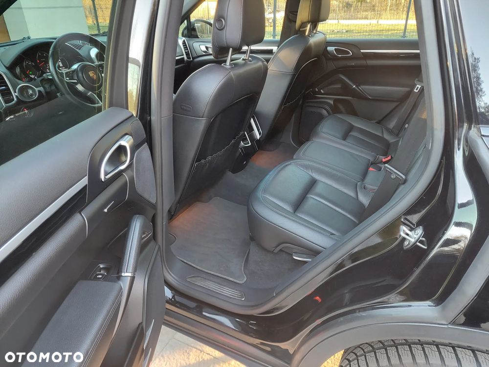 Porsche Cayenne - 18
