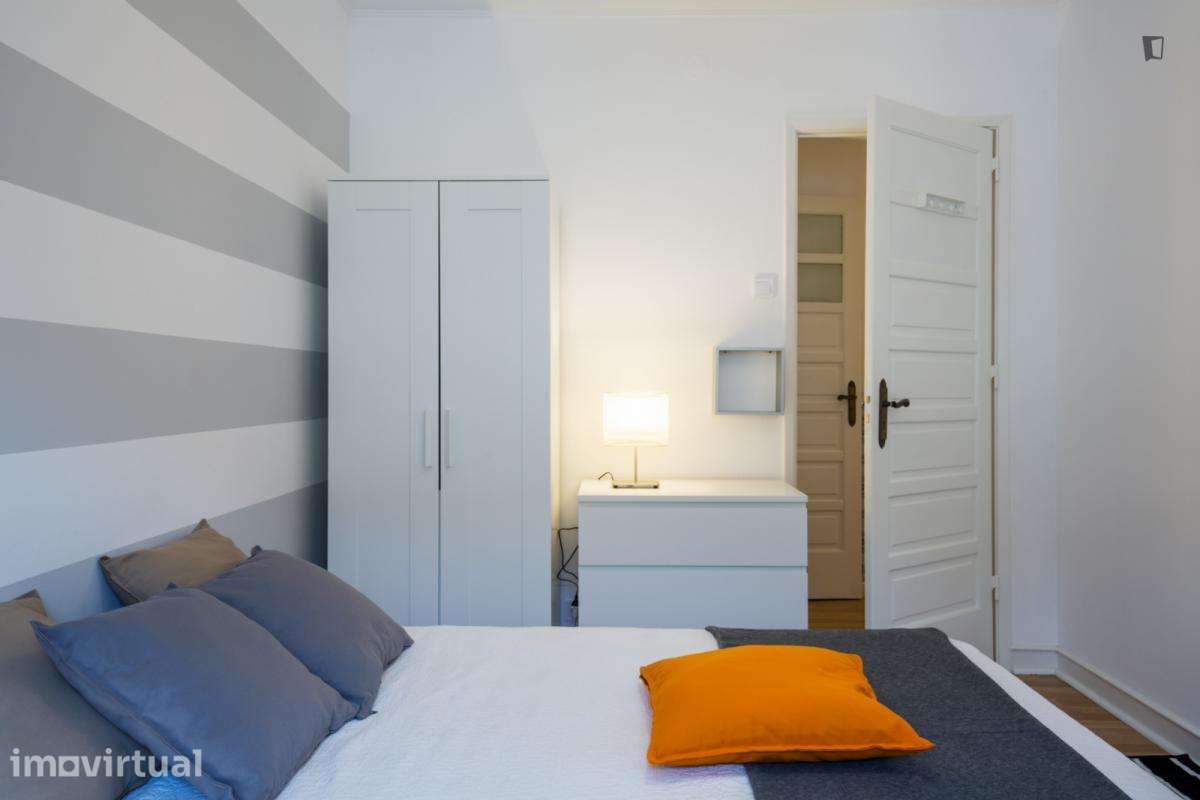 Quarto - localizado em Oeiras Lisbon - Grande imagem: 3/19