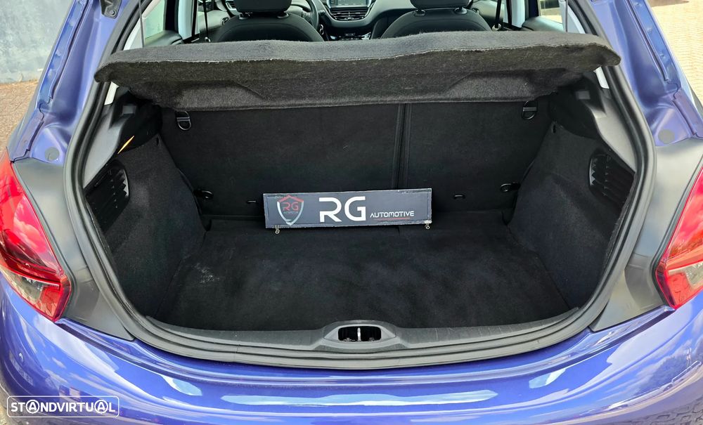 Peugeot 208 PureTech 82 Allure - 19