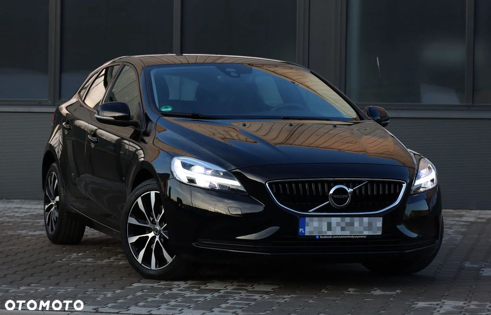 Volvo V40 T2 Linje Svart - 3