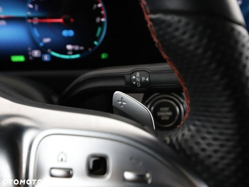 Mercedes-Benz CLA 250 e 8G-DCT AMG Line - 37