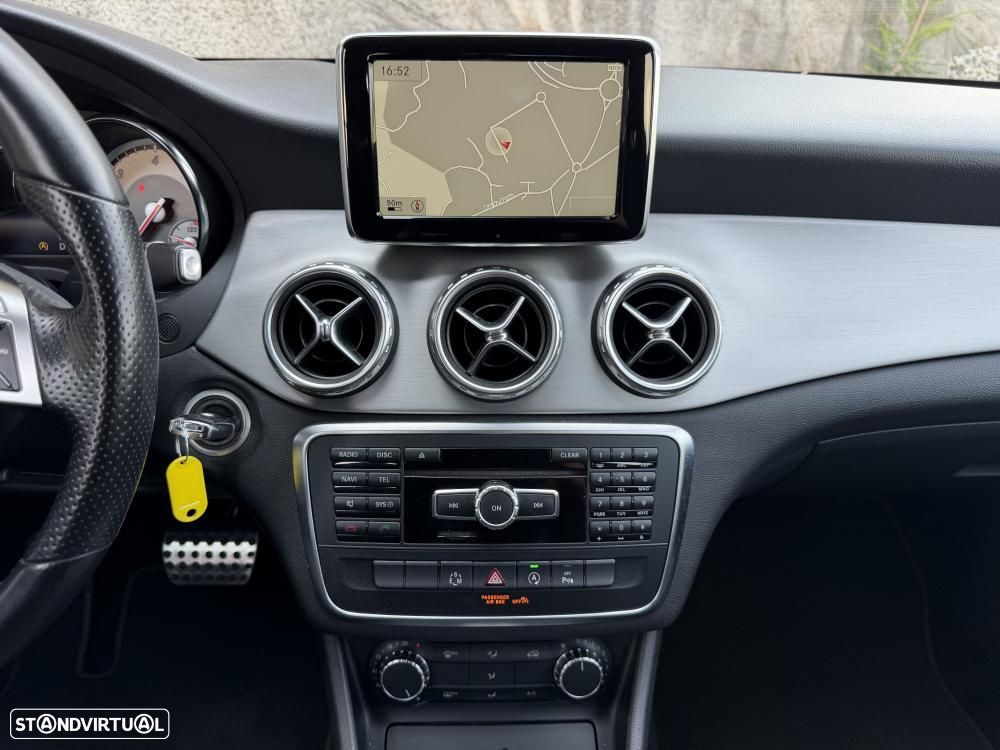 Mercedes-Benz GLA 180 d 7G-DCT AMG Line - 25