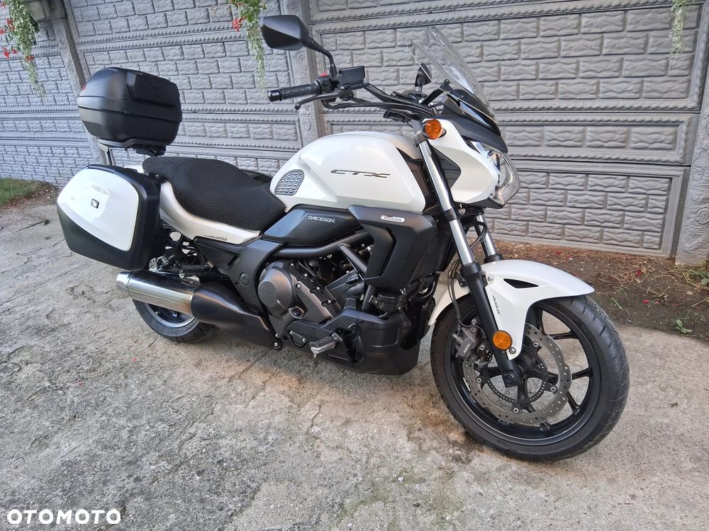 Honda CTX - 26