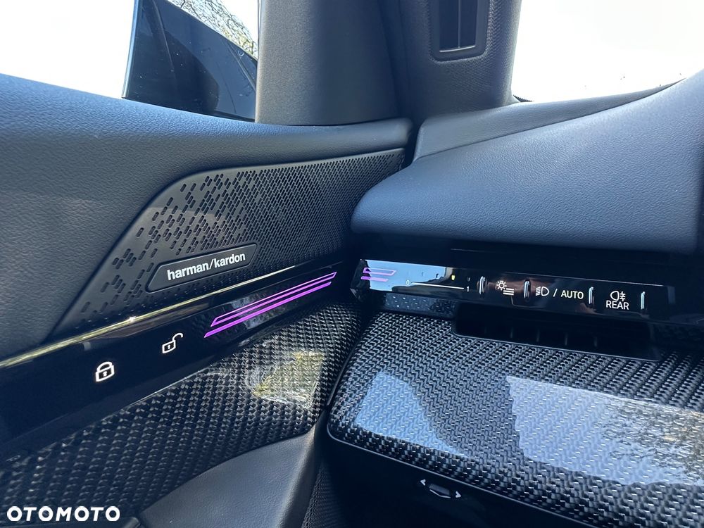 BMW Seria 5 520d xDrive - 36