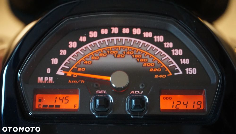 Suzuki Boulevard - 31