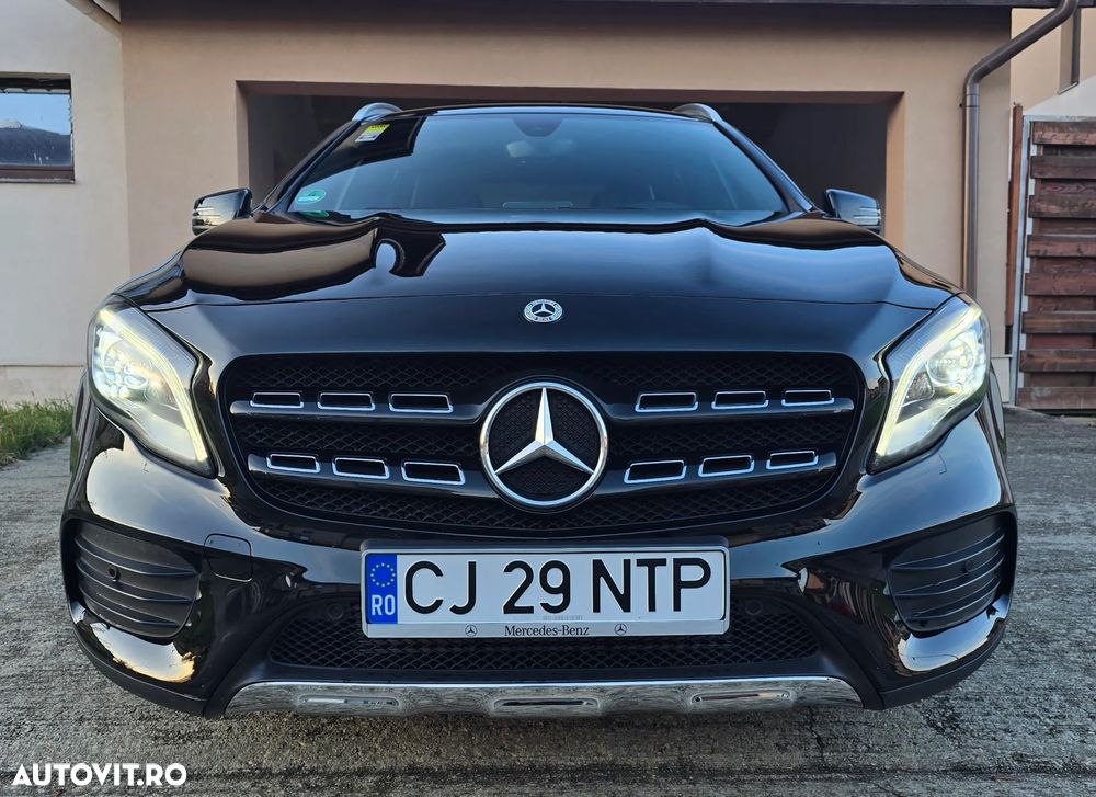 Mercedes-Benz GLA 180 AMG Line - 5