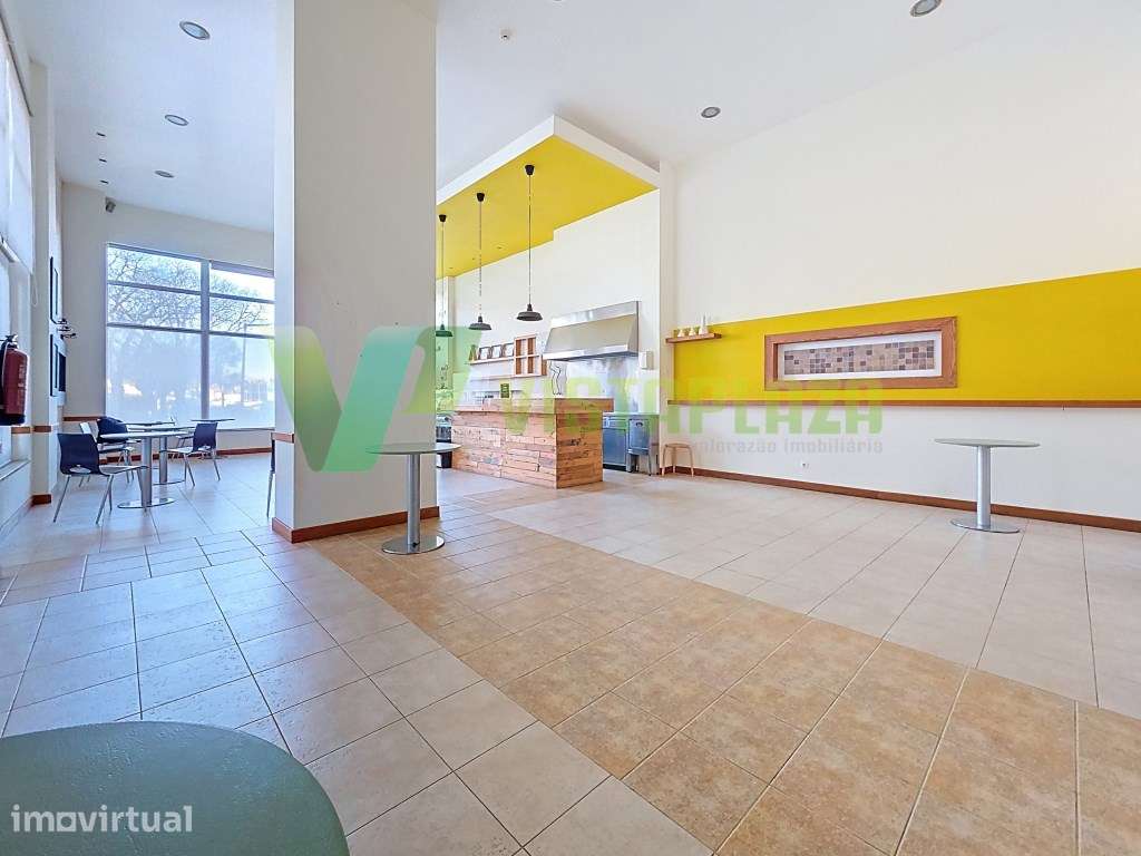 Snack Bar/Pastelaria com Esplanada em Zona Residencial de Portimão - Grande imagem: 3/25