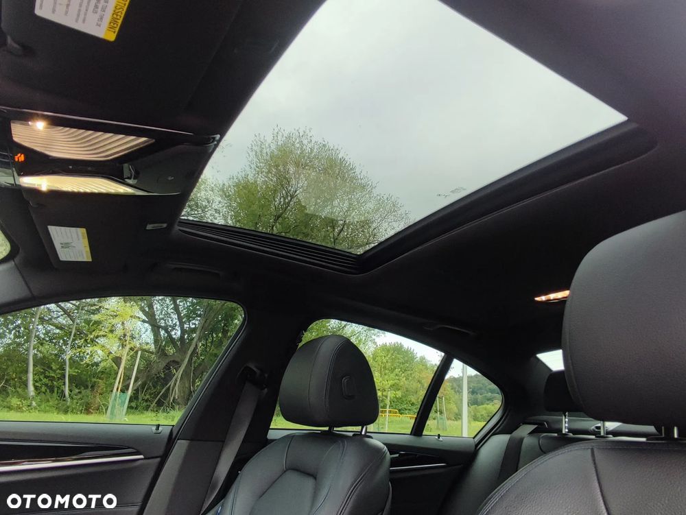 BMW Seria 5 530i xDrive M Sport sport - 19