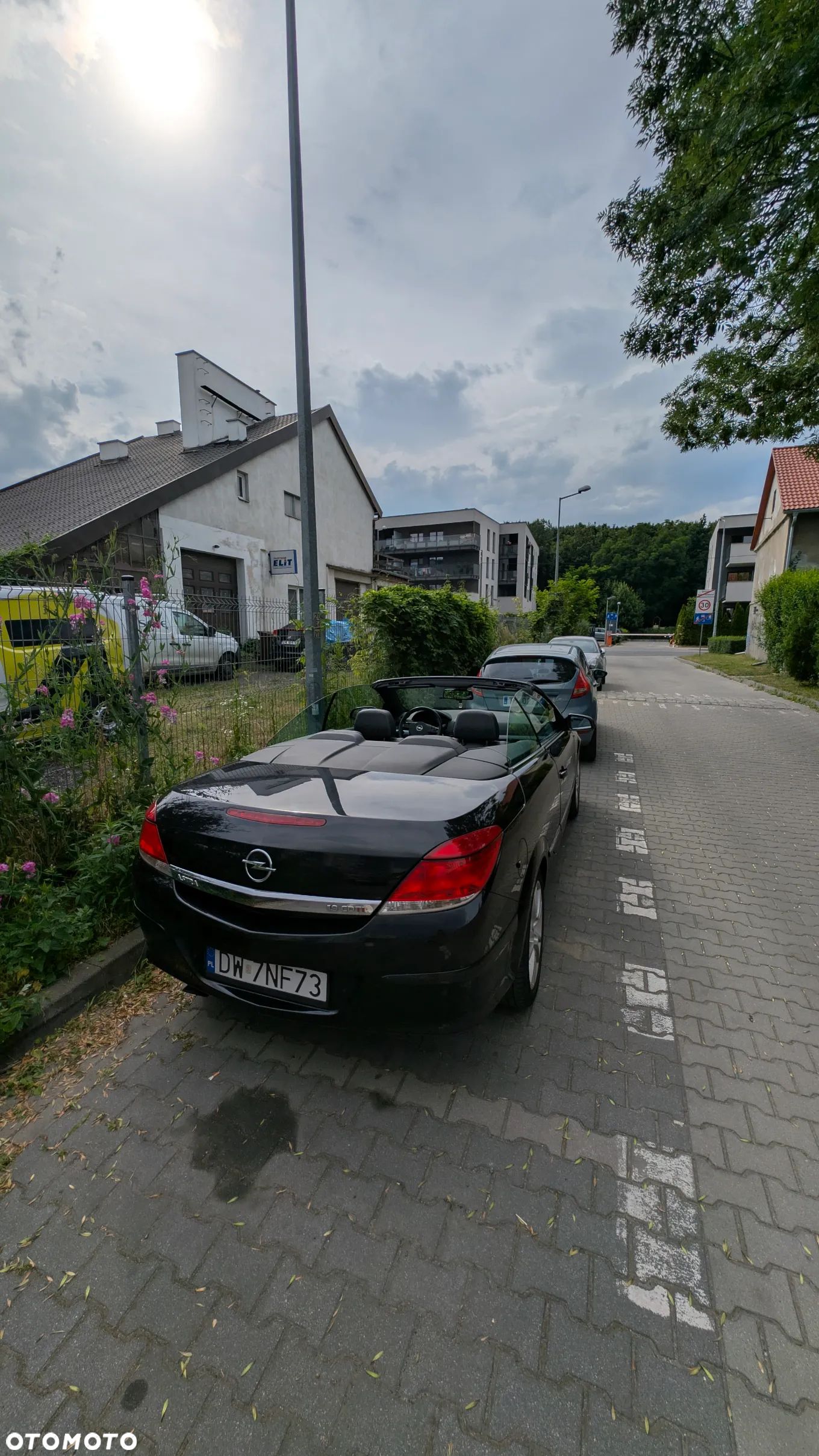 Opel Astra TwinTop 1.9 CDTI Cosmo - 1