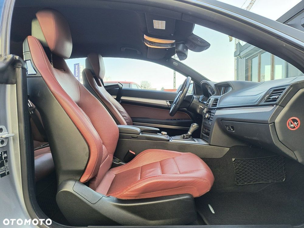 Mercedes-Benz Klasa E 250 BlueEFFICIENCY 7G-TRONIC - 18