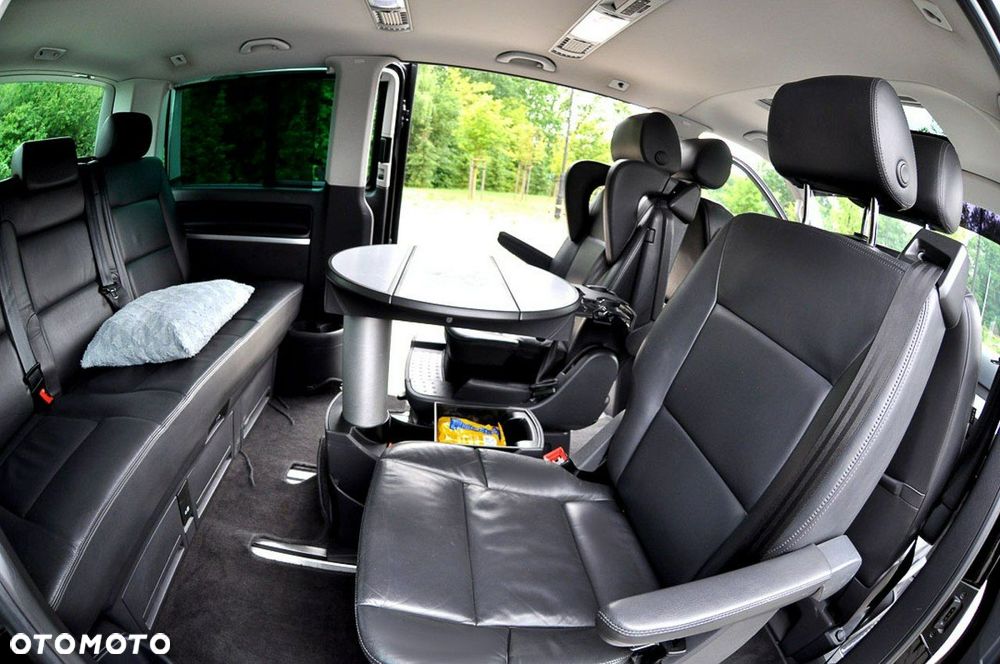Volkswagen Multivan - 9