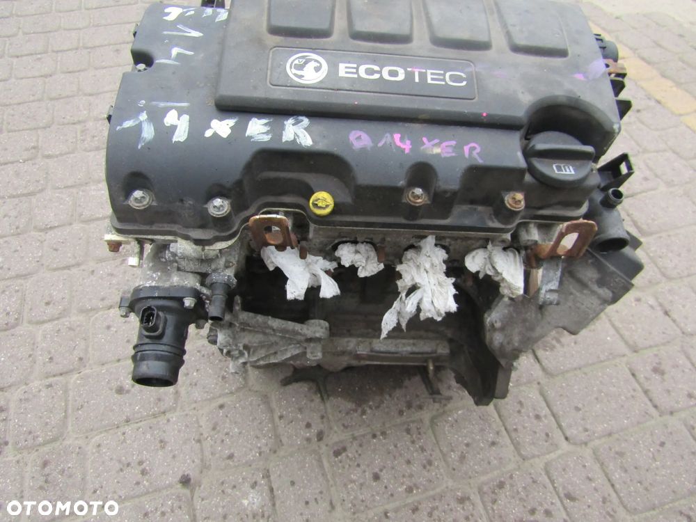 SILNIK OPEL  ASTRA J MERIVA B CORSA D A14XER - 2