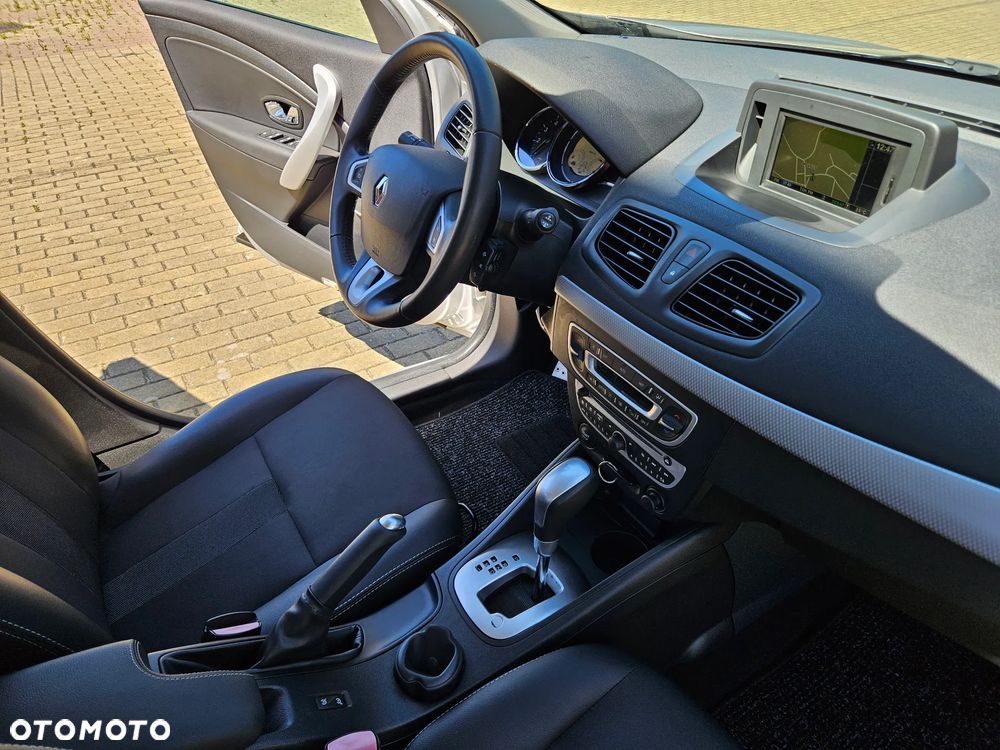 Renault Fluence dCi 110 FAP EDC Sportway - 34