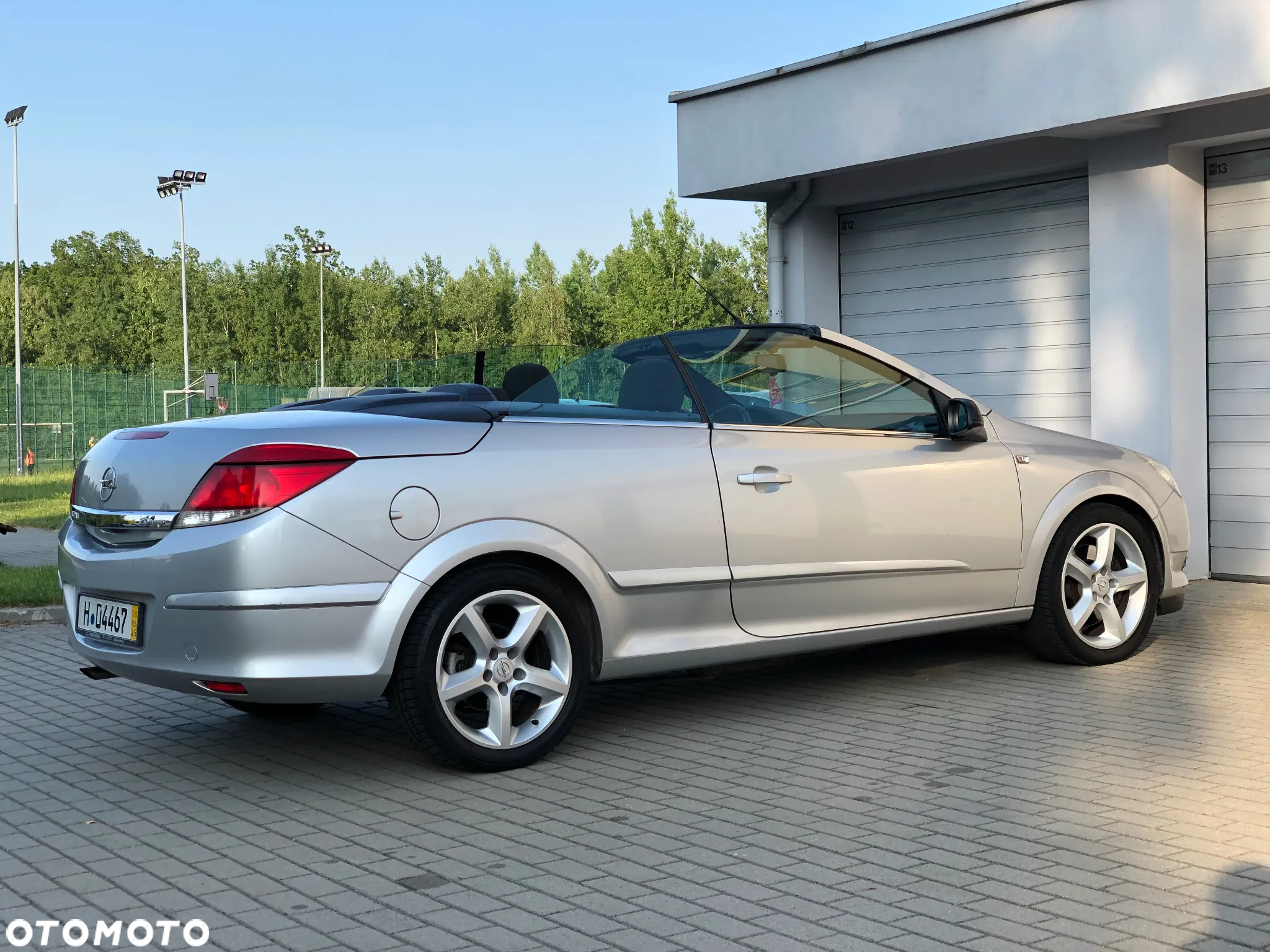 Opel Astra Twin Top 2.0 Turbo Edition - 28