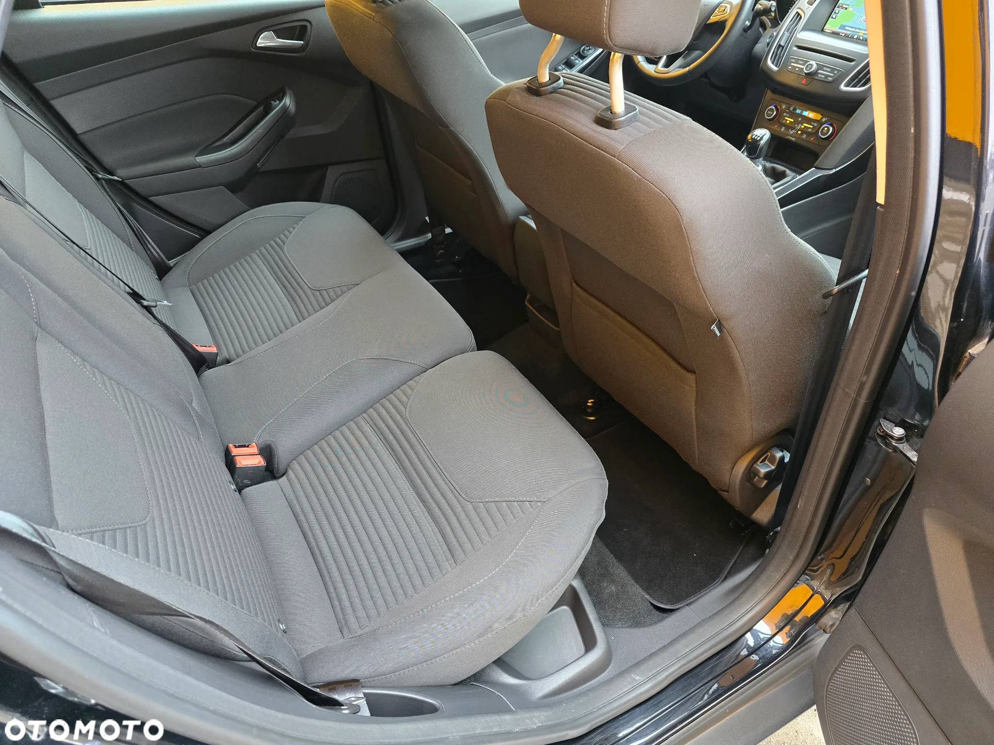 Ford Focus 1.0 EcoBoost Start-Stopp-System TITANIUM - 12