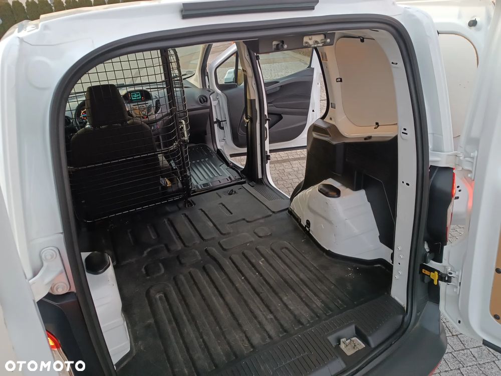 Ford Transit Courier 1.5TDCI - 8