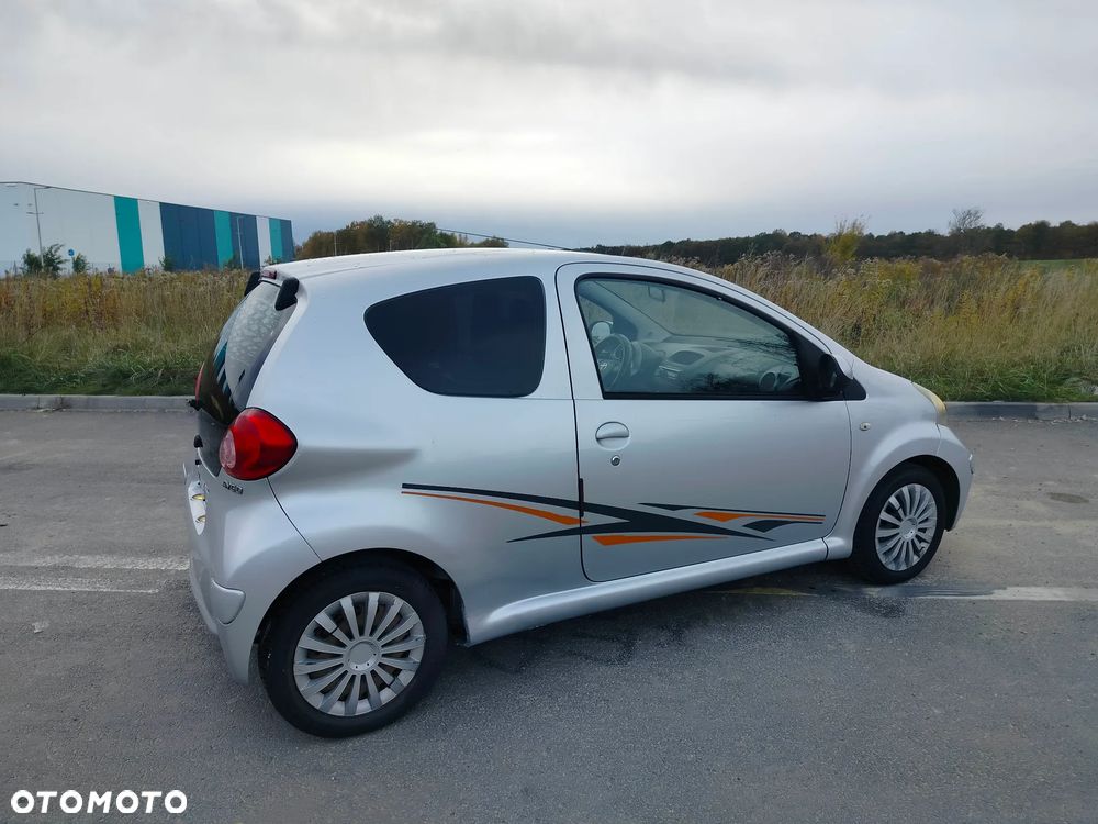 Toyota Aygo - 8