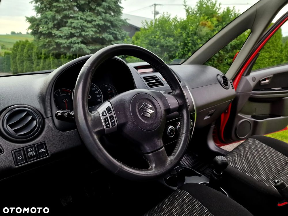 Suzuki SX4 1.6 GLX / Comfort - 27