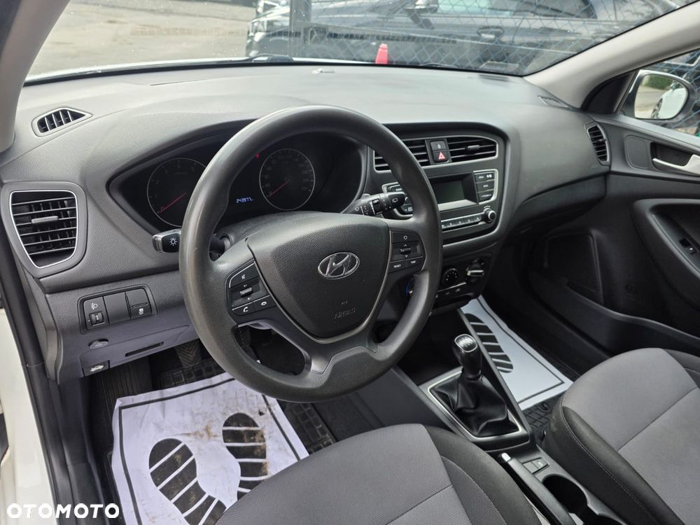 Hyundai i20 1.2 Comfort - 14