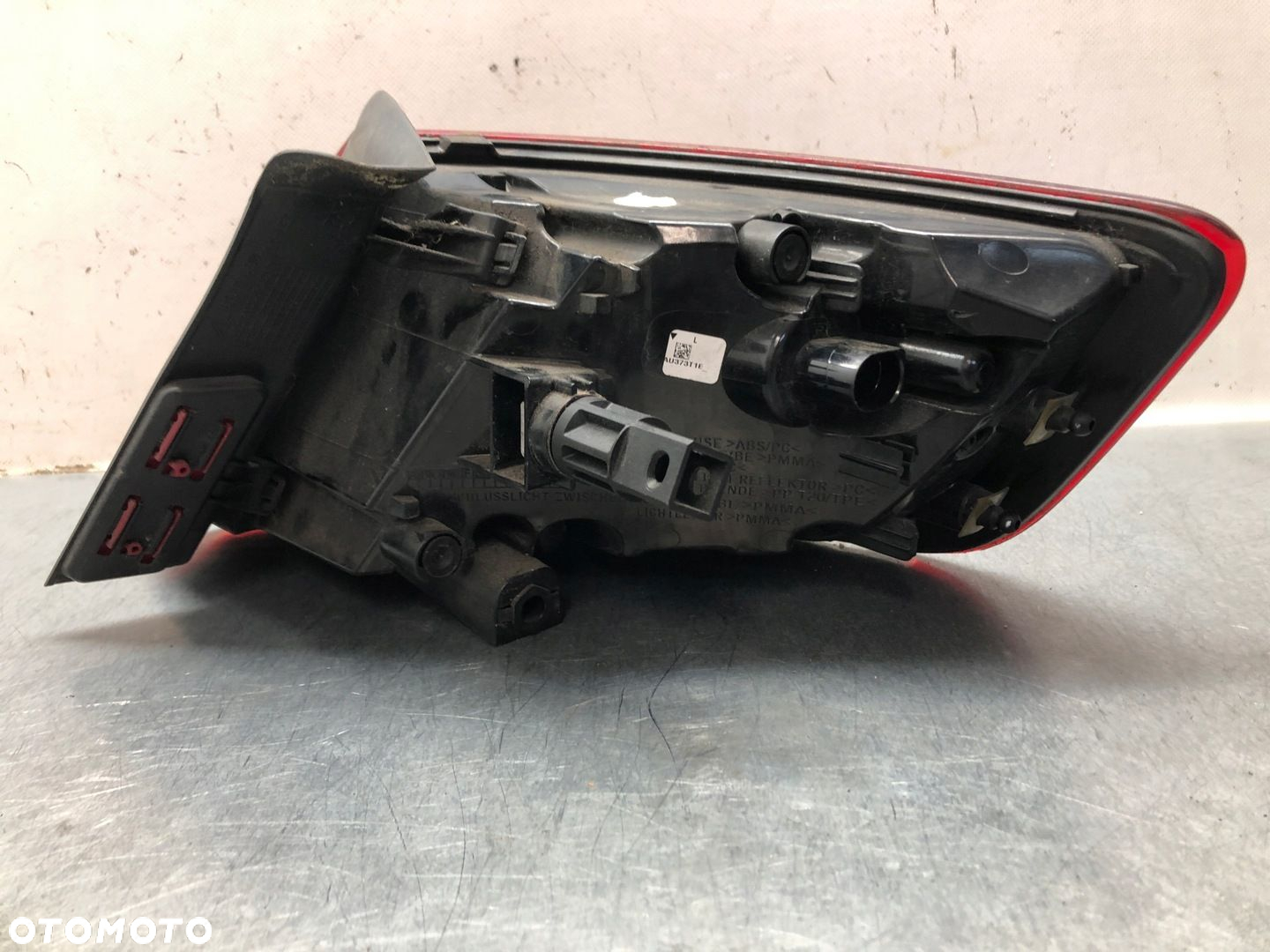 LAMPA LEWA TYLNA LED A3 8V 12-16 SPORTBACK 8V4945095A - 4