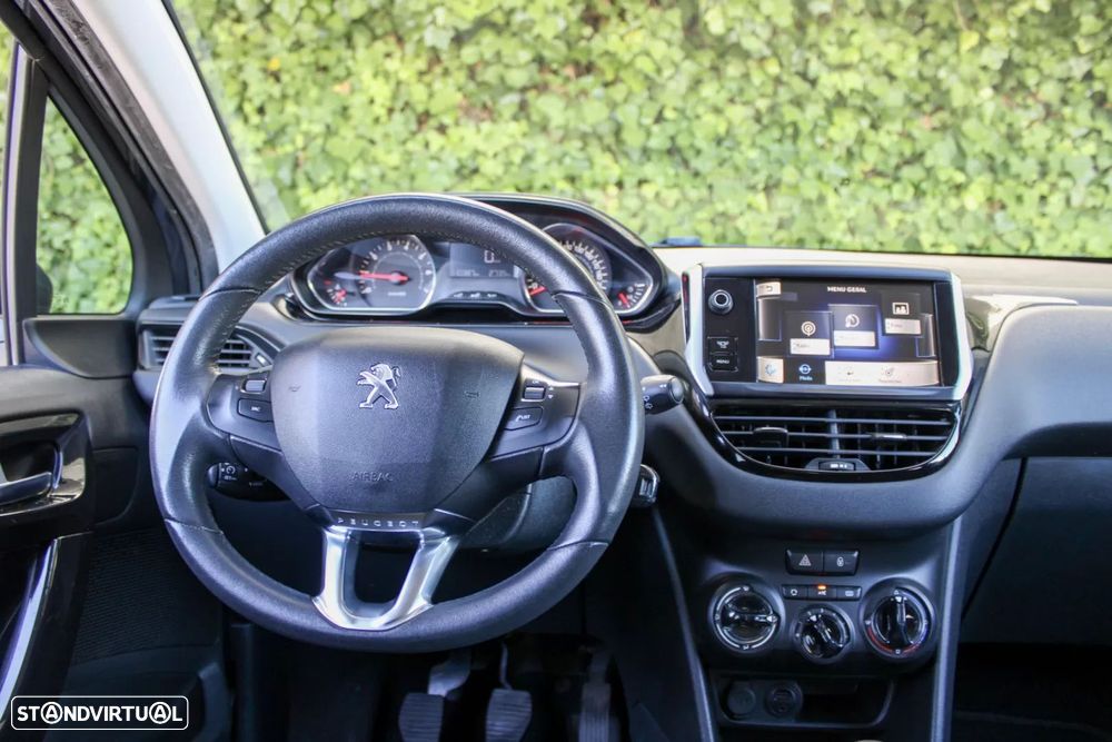 Peugeot 208 1.2 VTi Active - 16