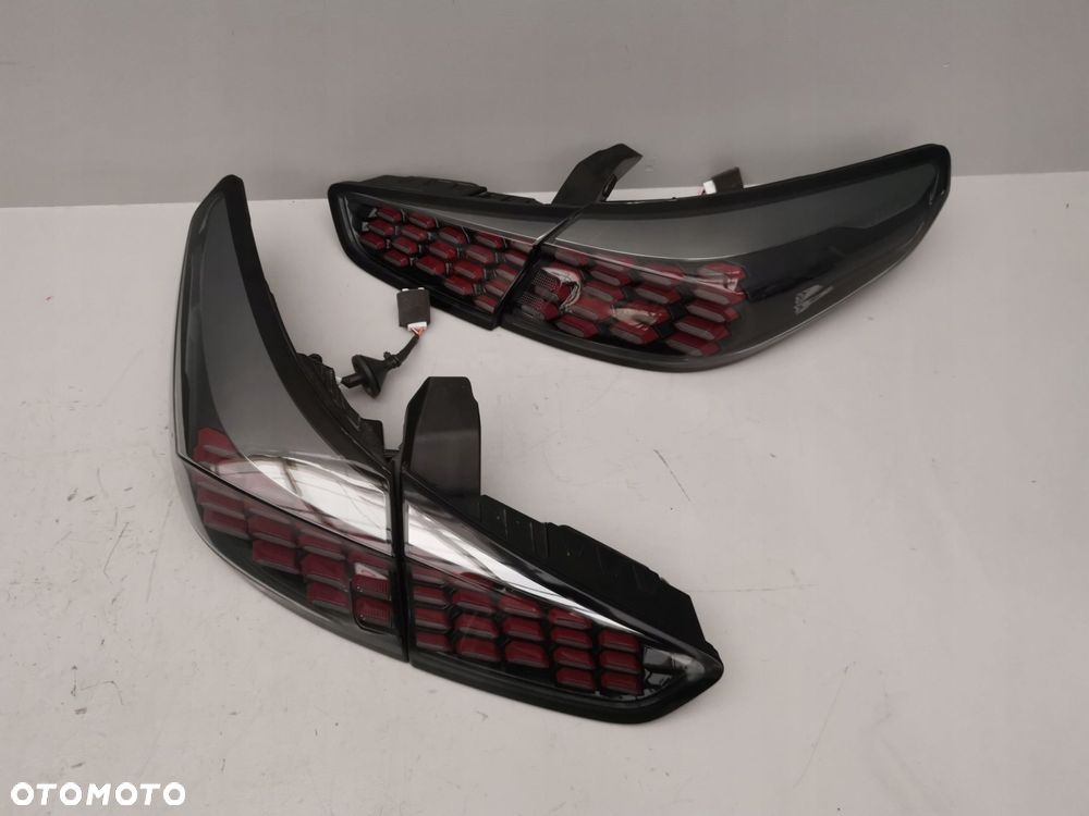 KIA X-CEED XCEED III LIFT 23 LAMPA TYL TYLNA LEWA PRAWA GT LINE KOMPLET - 12