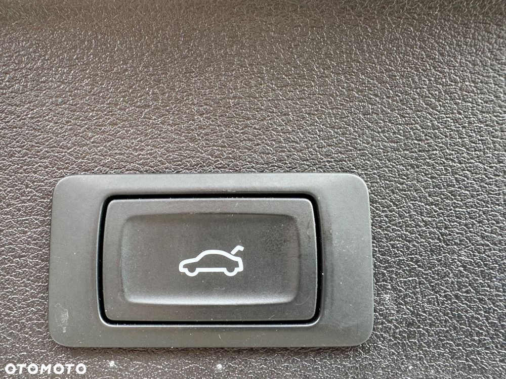 Audi A4 Avant 35 TDI mHEV Advanced S tronic - 34