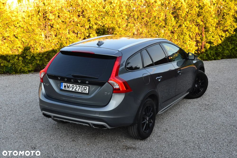 Volvo V60 Cross Country D4 Drive-E Momentum - 12