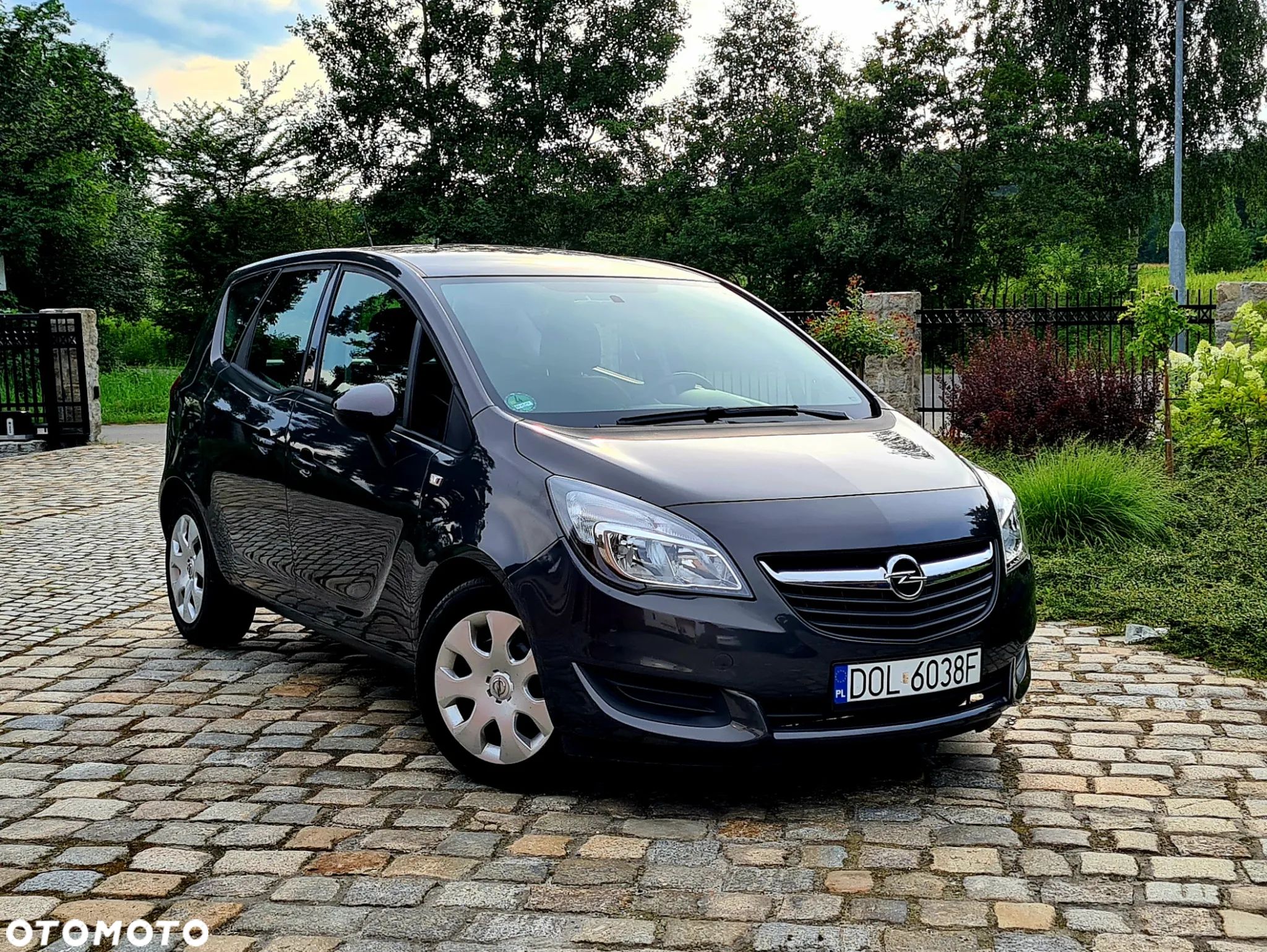 Opel Meriva 1.4 T Design Edition - 1