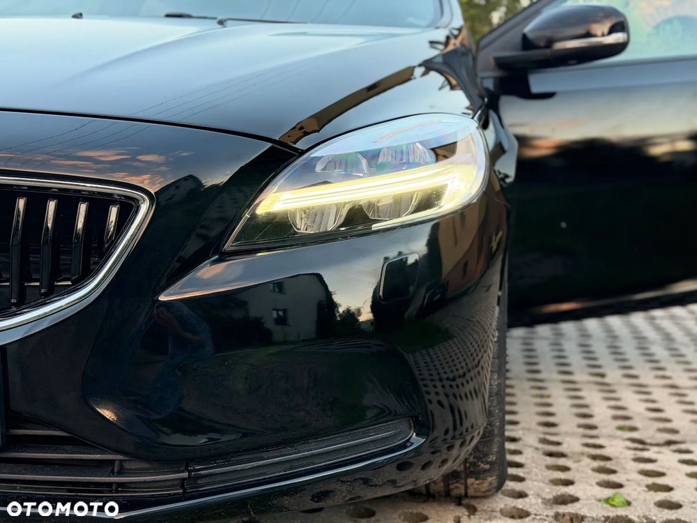 Volvo V40 D2 Drive-E Momentum - 36