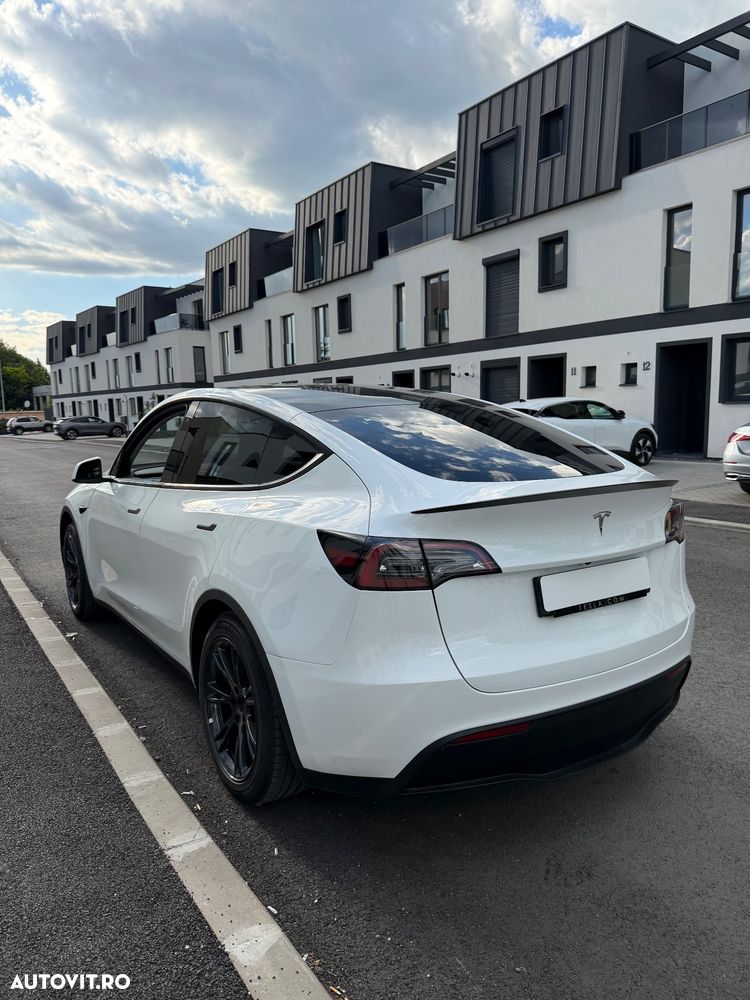 Tesla Model Y RWD - 4