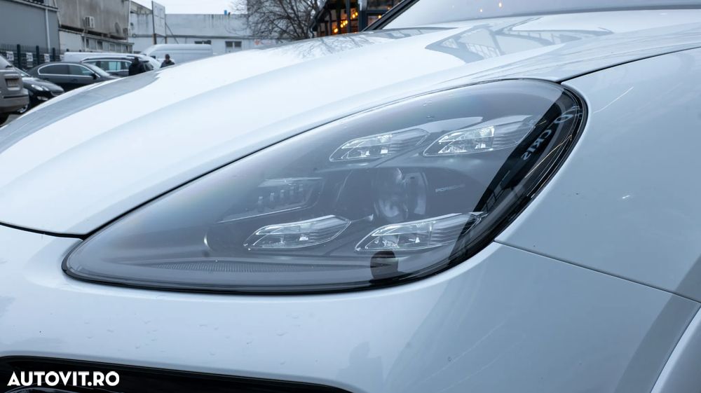 Porsche Cayenne E-Hybrid Tiptronic S - 20