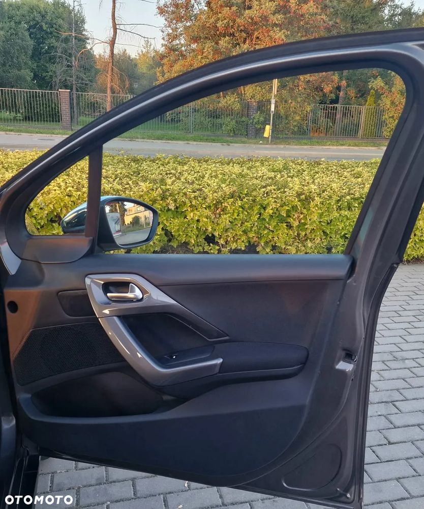 Peugeot 2008 1.2 Pure Tech Active - 14