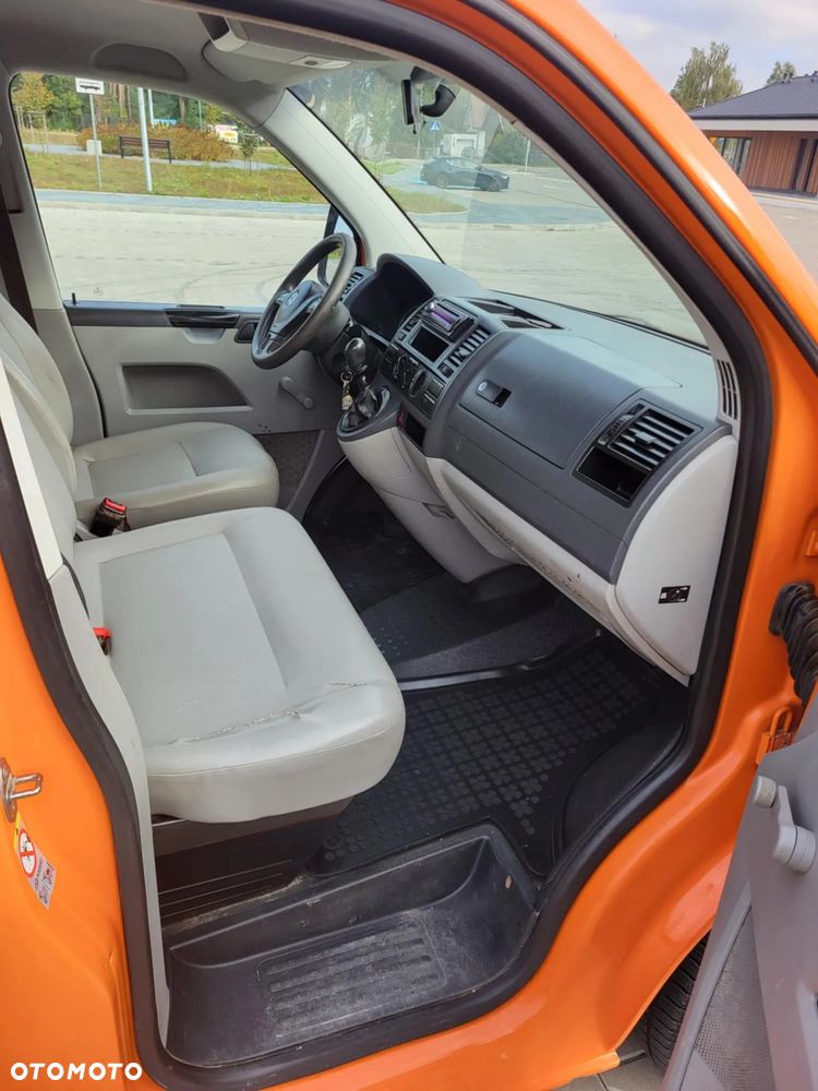 Volkswagen Transporter - 17