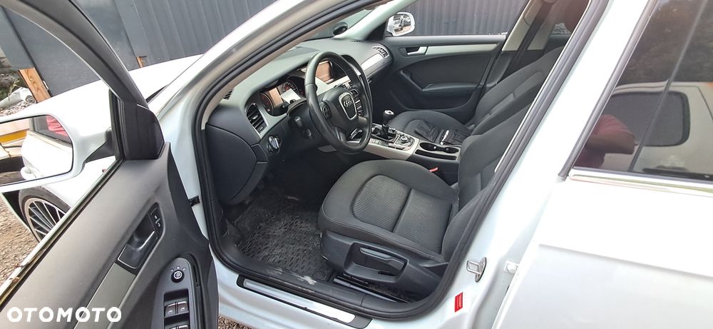 Audi A4 Limousine - 15