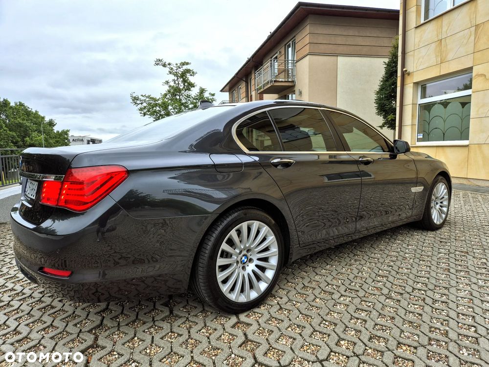 BMW Seria 7 730d - 8
