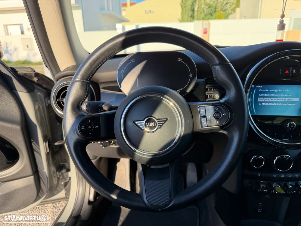 MINI 3 Portas Cooper SE - 11