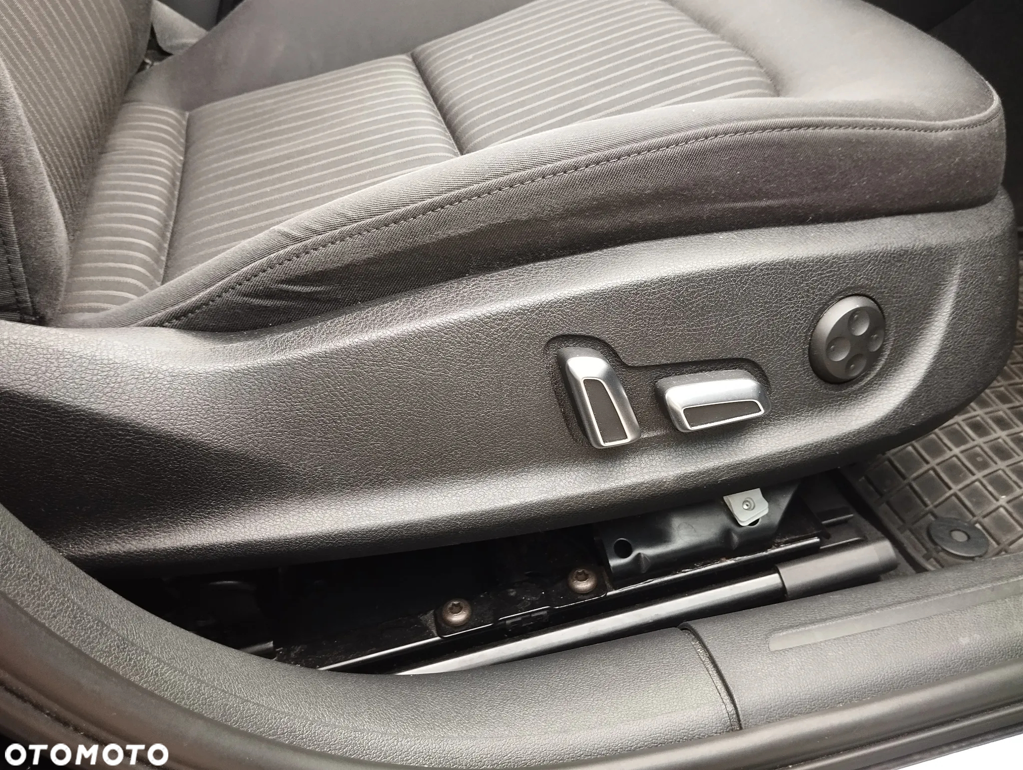 Audi A4 Avant 2.0 TDI clean diesel Multitronic - 18