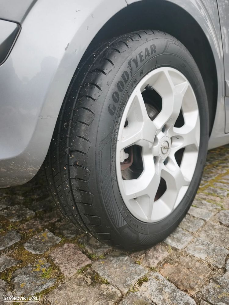 Opel Astra 1.3 CDTI Edition - 11