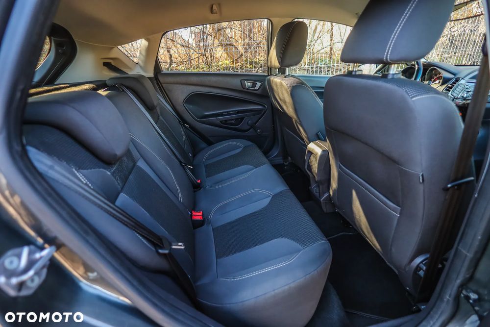 Ford Fiesta 1.0 EcoBoost STart-Stop Titanium - 26