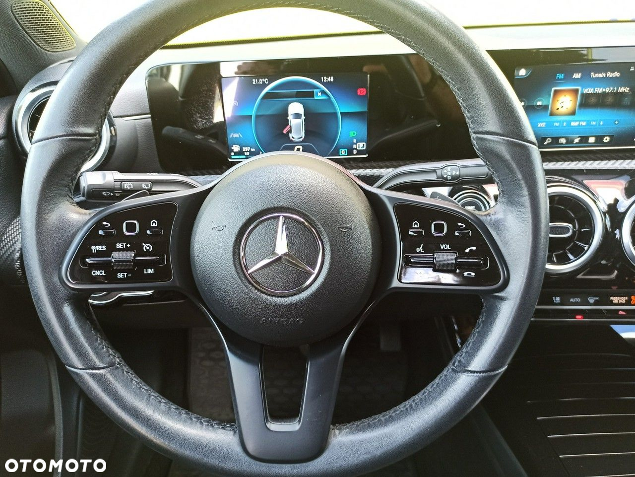 Mercedes-Benz Klasa A 180 7G-DCT - 14