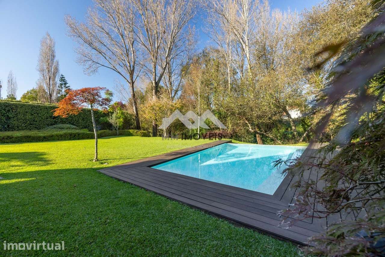 Moradia T4 | Renovada | 4 frentes | Jardim | Piscina | Miramar - Grande imagem: 5/60