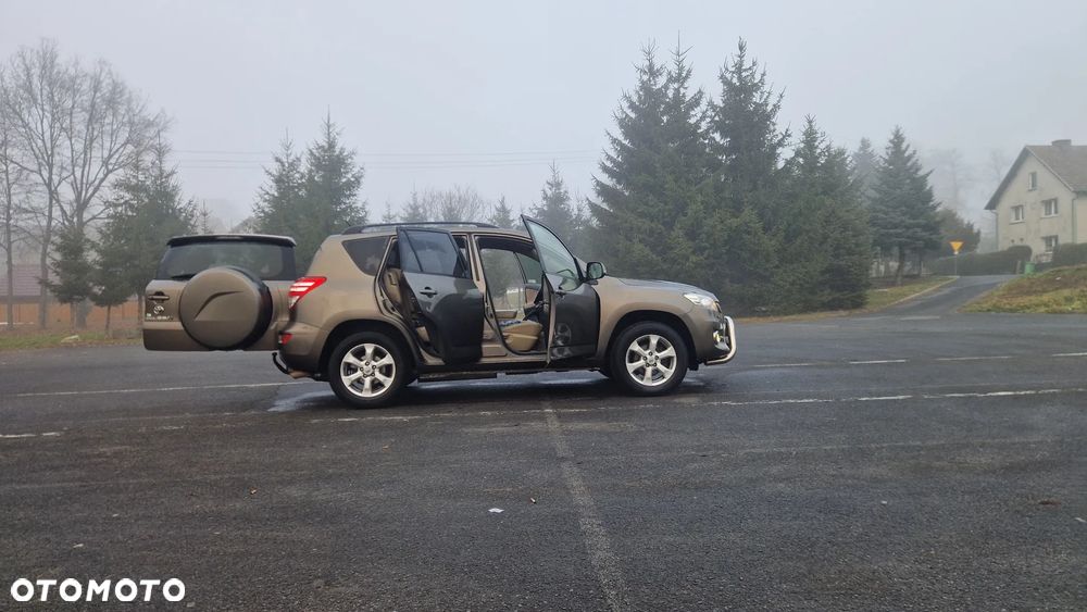 Toyota RAV4 2.0 VVT-i Prestige NAVI MS - 20