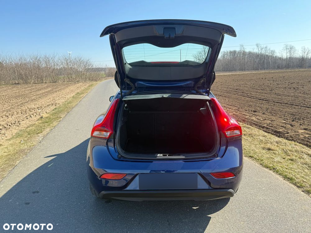 Volvo V40 D2 - 12