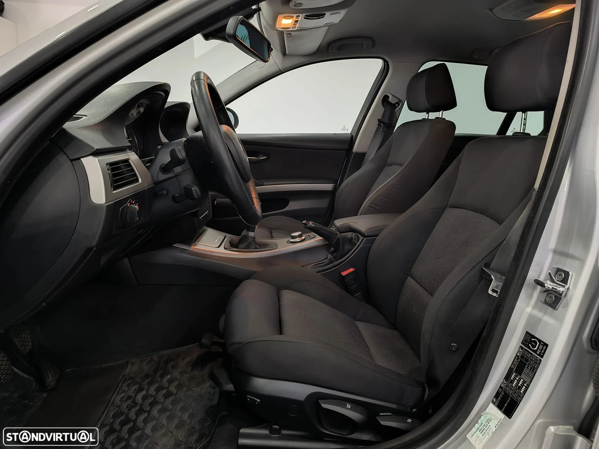 BMW 320 d Touring - 19