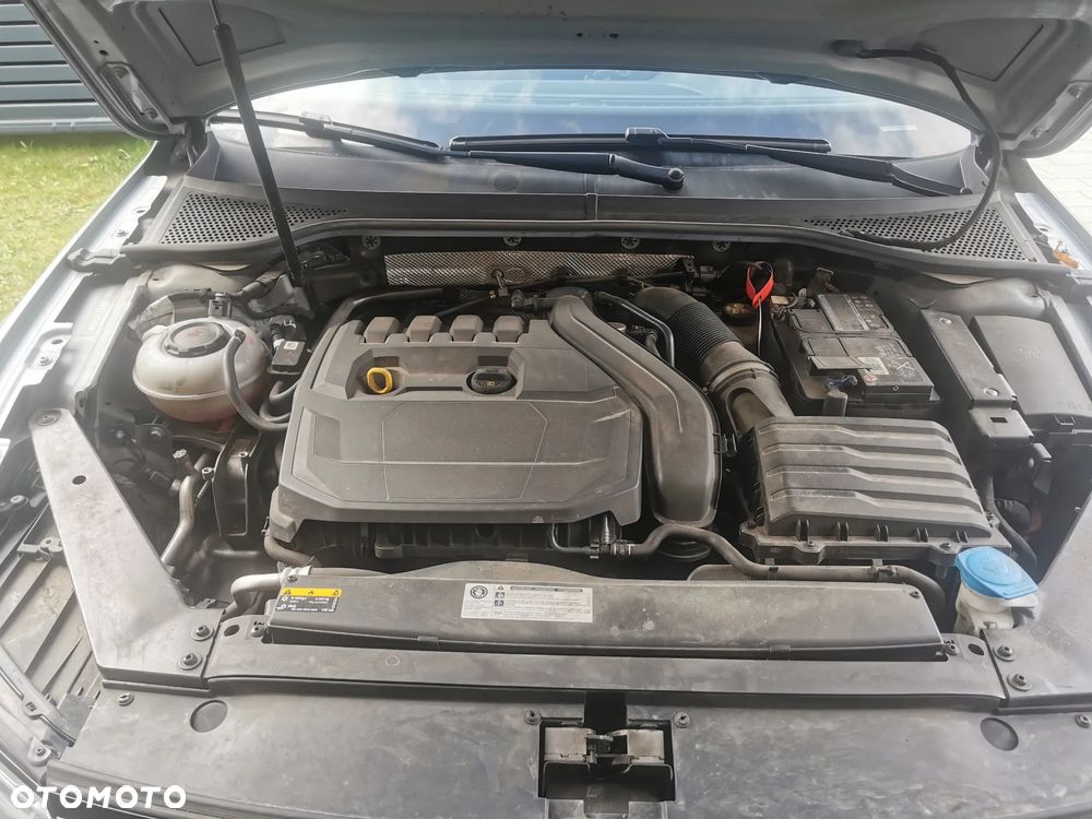 Volkswagen Passat 1.5 TSI EVO Elegance - 12