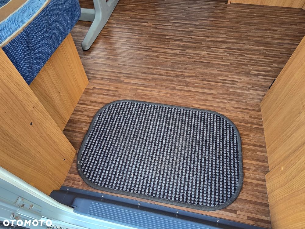 Burstner 490 Klimatyzacja Tapczany salonka przyczepa kempingowa zarejestrowana hobby dostawa - 11