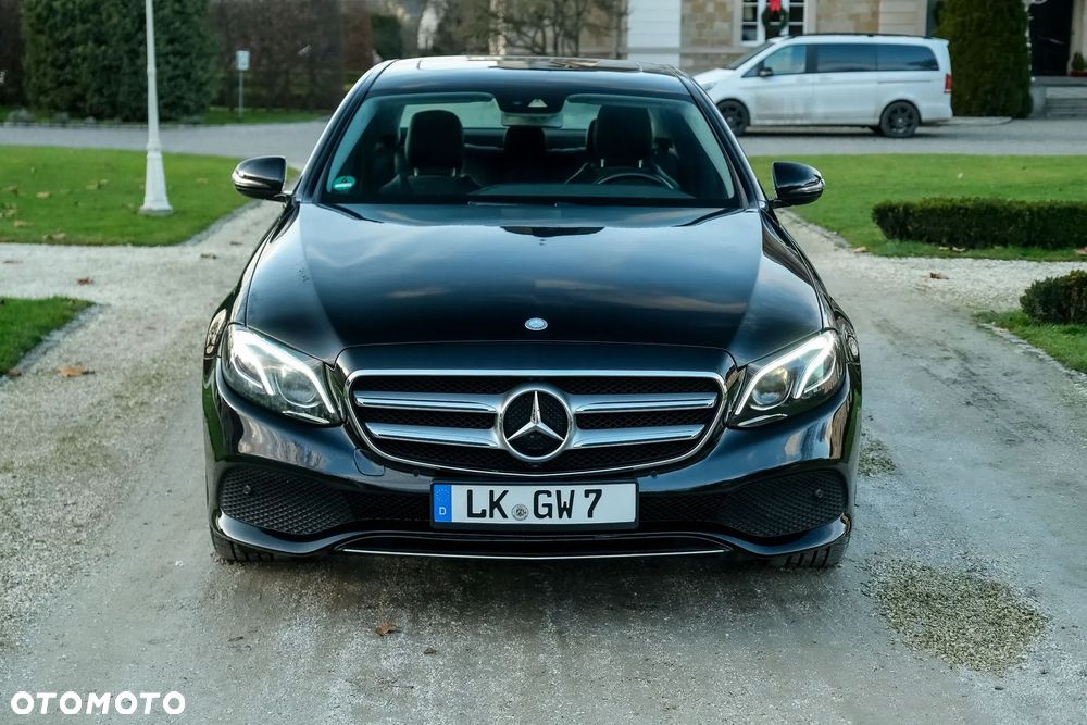 Mercedes-Benz Klasa E 220 d 9G-TRONIC - 2