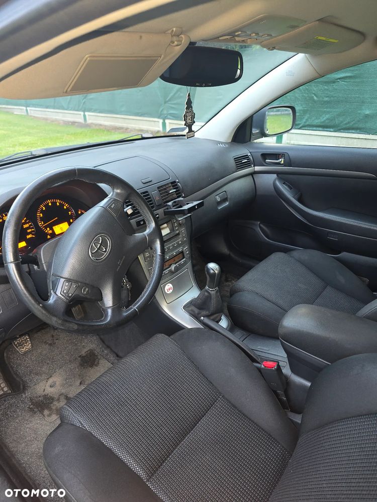 Toyota Avensis 1.8 VVT-i Sol - 7